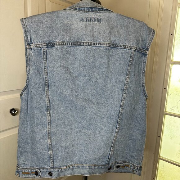 Vintage Men's Today's News Denim Lightwash Vest Size Large Battle Jacket - Picture 2 of 5